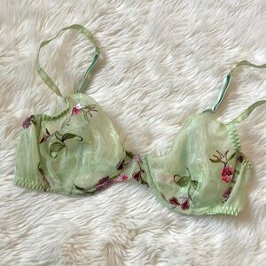Vintage Victoria’s Secret Fairy Bra